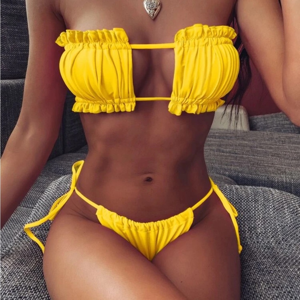 Shein string bikini - Picture 3 of 3